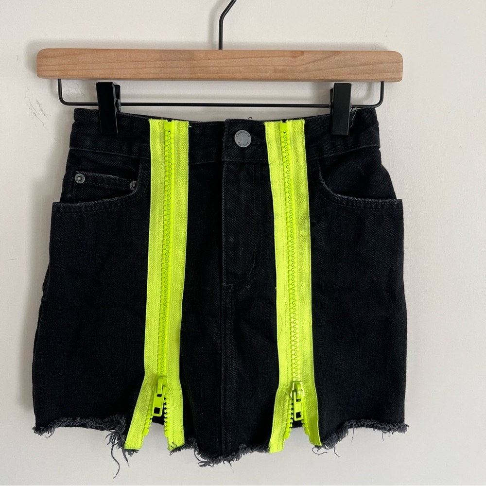 Carmar Women’s Denim Mini Skirt size 23 Black Neon Double Zip Fray Hem Grunge